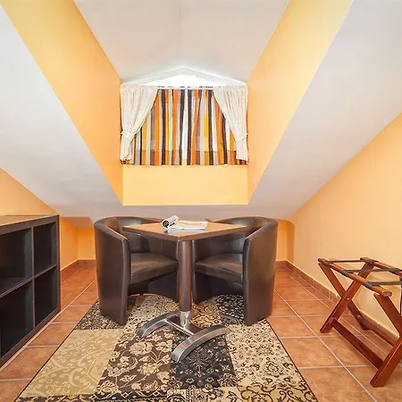 La Plazoleta Hotel 2*